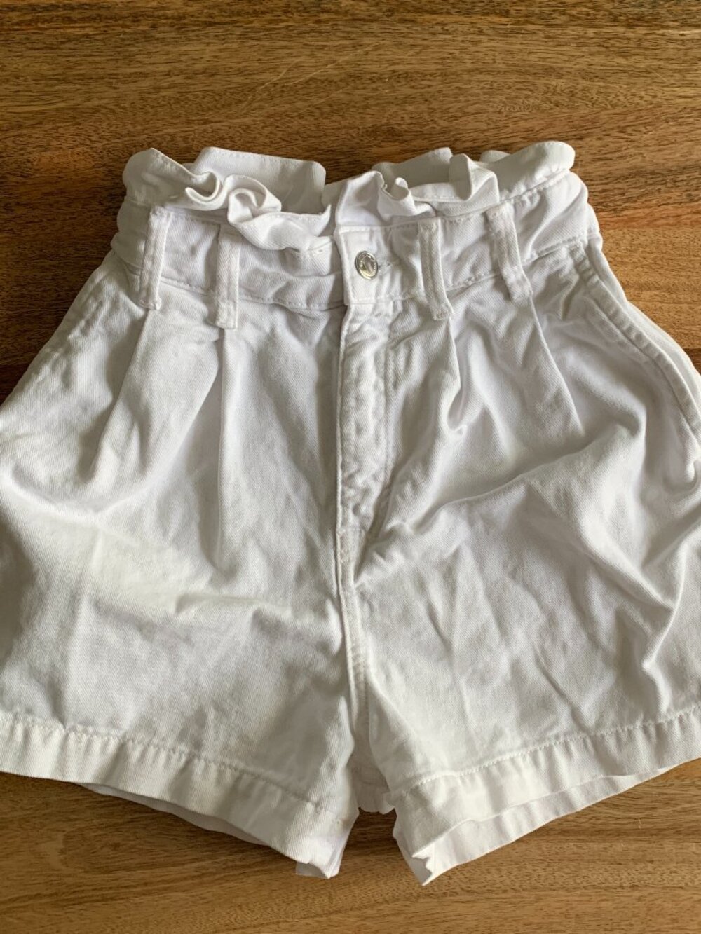 Zara Women Paperbag Pleated Hhigh Rise Shorts, White, Size US 2